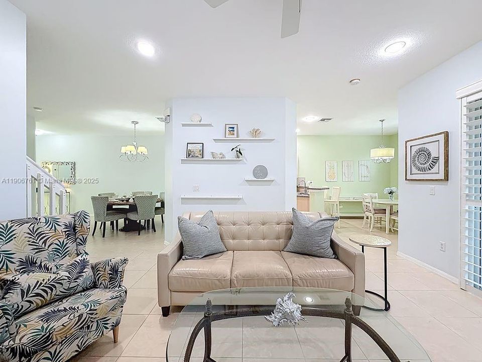 For Sale: $529,000 (3 beds, 2 baths, 1840 Square Feet)