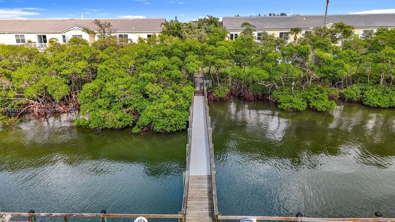 For Sale: $529,000 (3 beds, 2 baths, 1840 Square Feet)