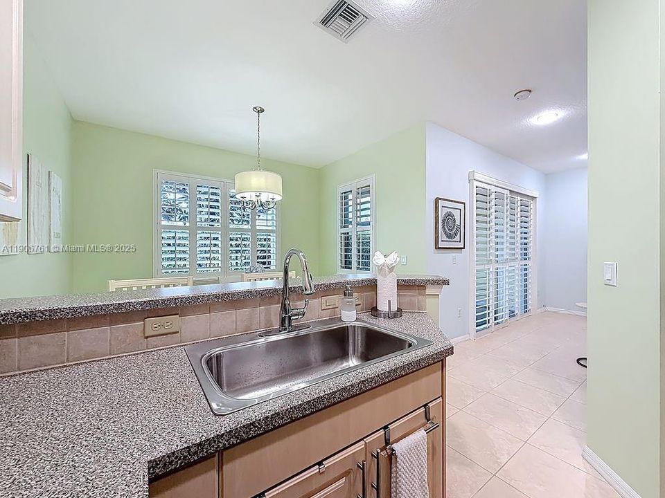 For Sale: $529,000 (3 beds, 2 baths, 1840 Square Feet)