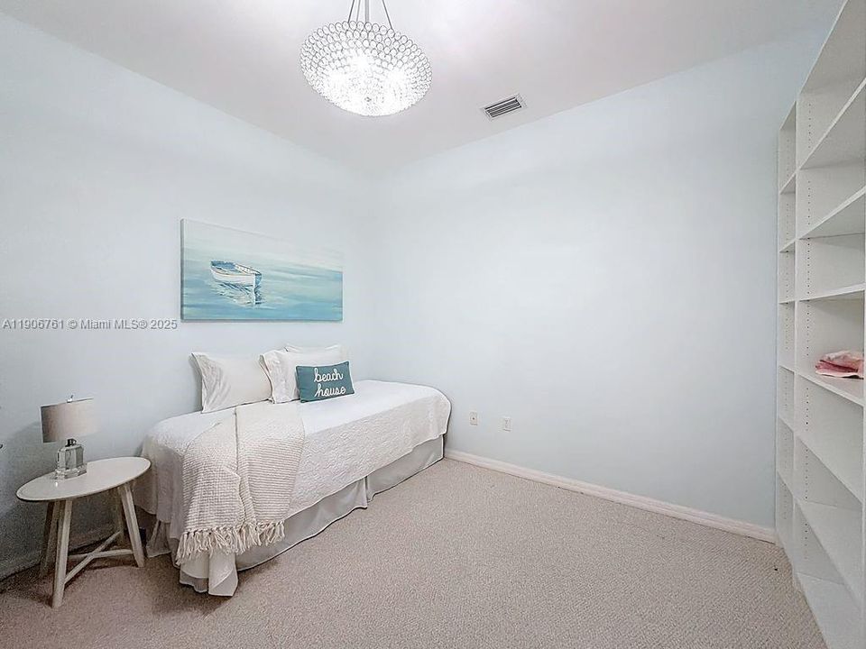 For Sale: $529,000 (3 beds, 2 baths, 1840 Square Feet)