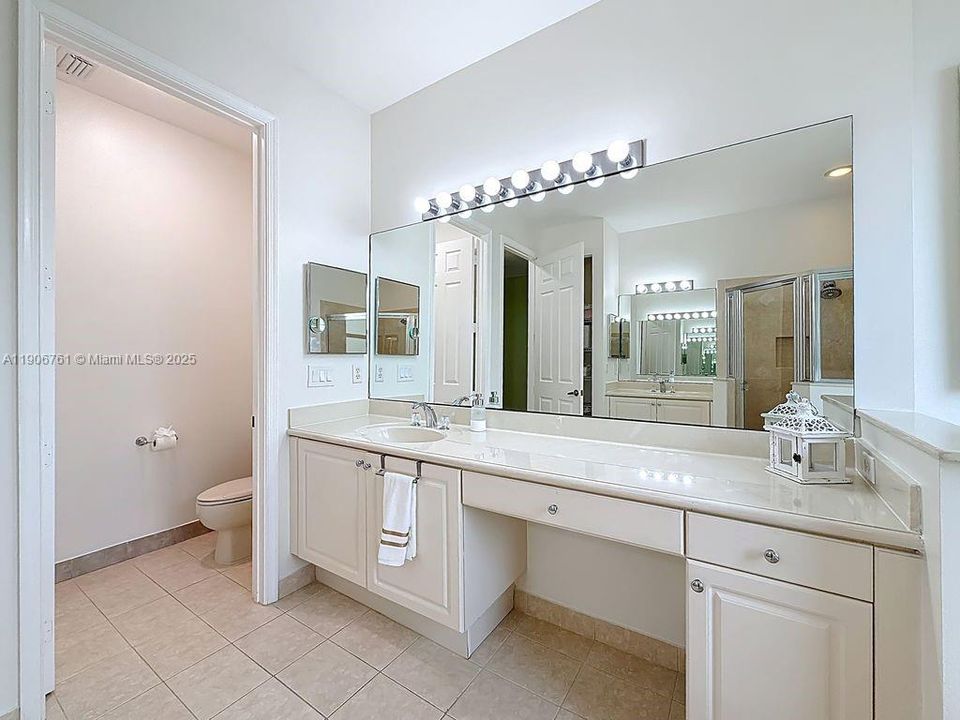 For Sale: $529,000 (3 beds, 2 baths, 1840 Square Feet)