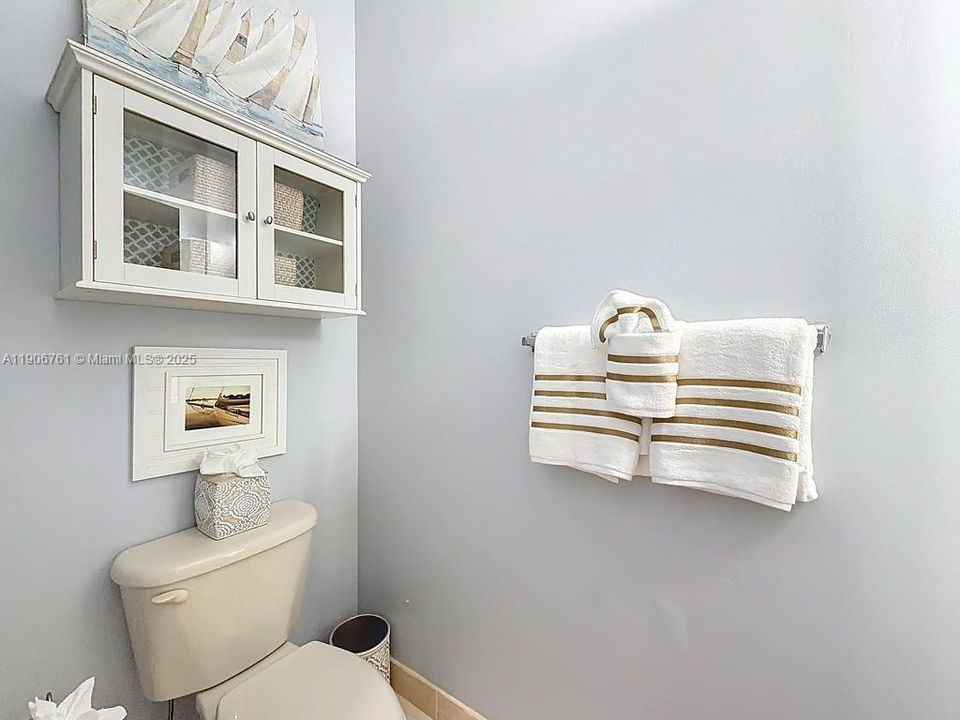 For Sale: $529,000 (3 beds, 2 baths, 1840 Square Feet)