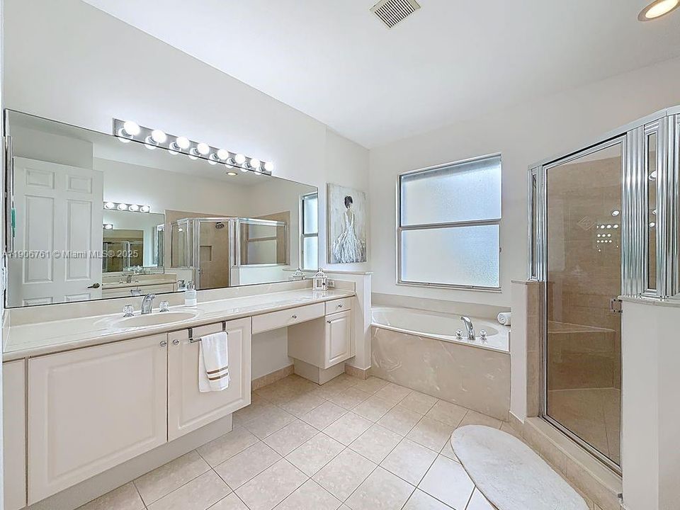 For Sale: $529,000 (3 beds, 2 baths, 1840 Square Feet)