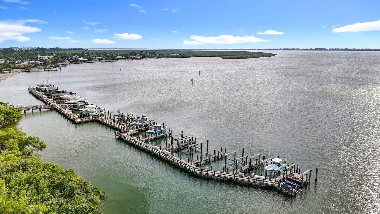 For Sale: $529,000 (3 beds, 2 baths, 1840 Square Feet)