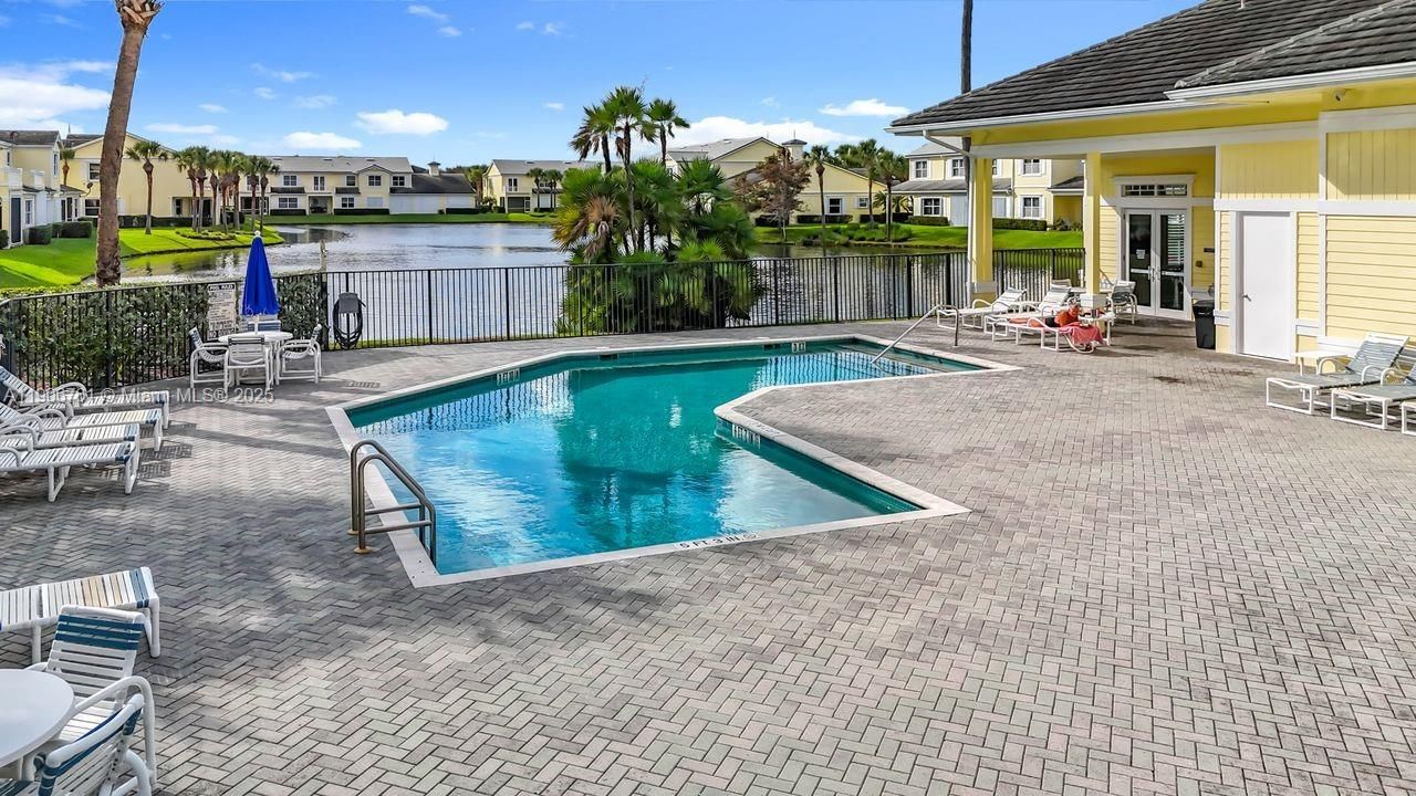 For Sale: $529,000 (3 beds, 2 baths, 1840 Square Feet)