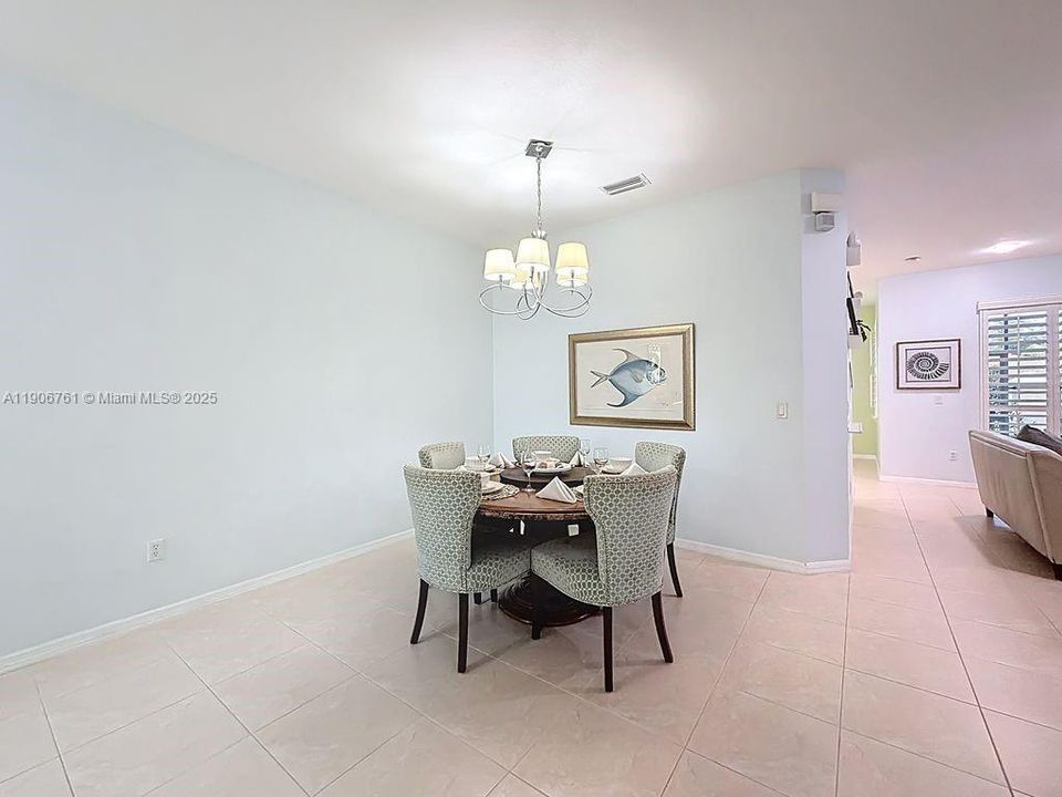 For Sale: $529,000 (3 beds, 2 baths, 1840 Square Feet)