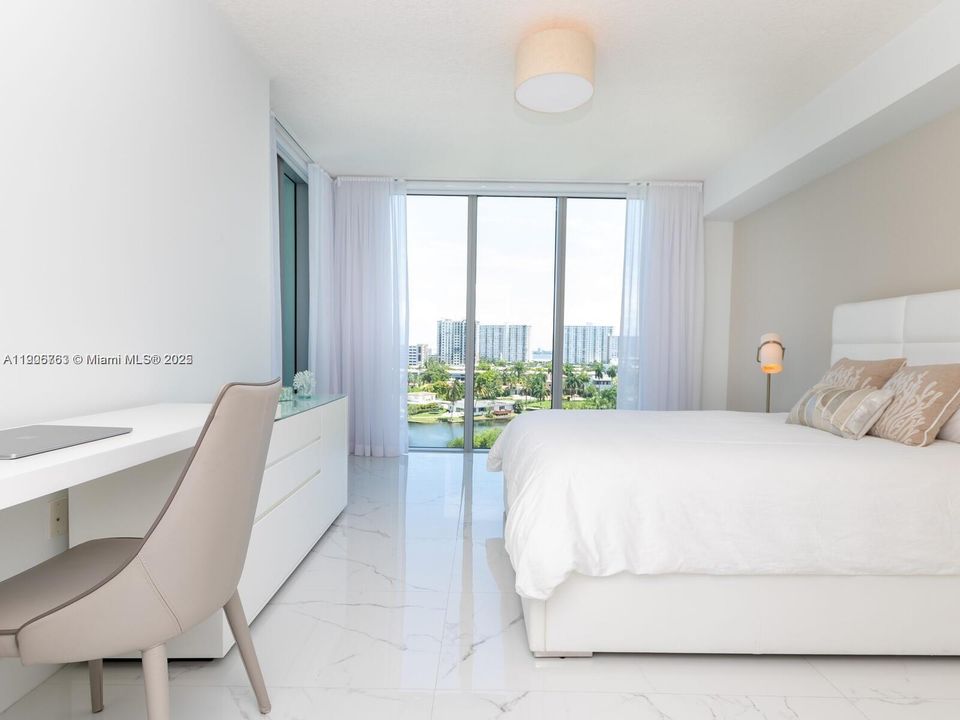 For Rent: $8,500 (3 beds, 3 baths, 1892 Square Feet)