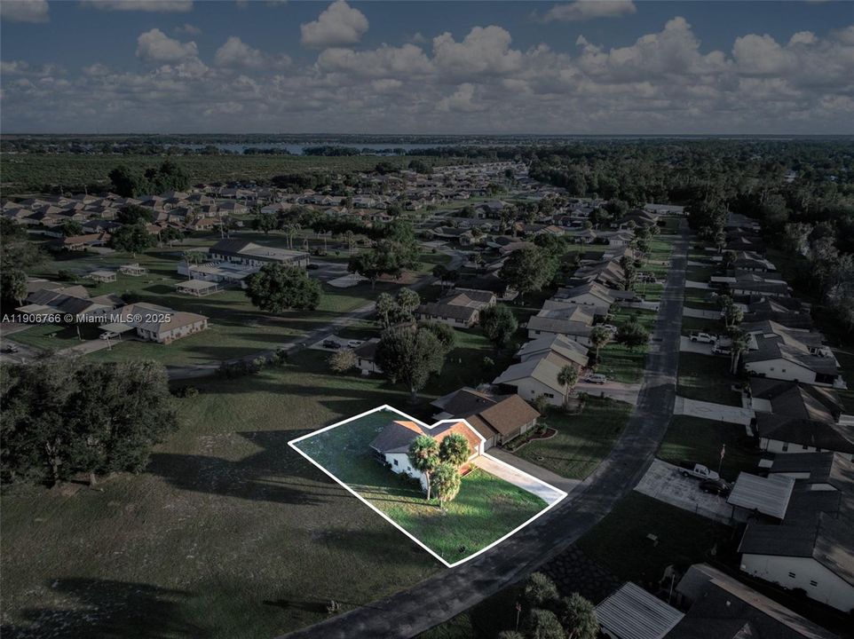 待售: $159,000 (2 贝兹, 1 浴室, 0 平方英尺)