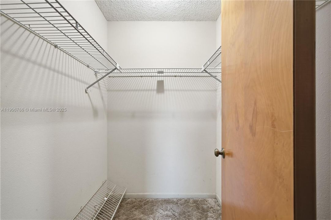 待售: $159,000 (2 贝兹, 1 浴室, 0 平方英尺)