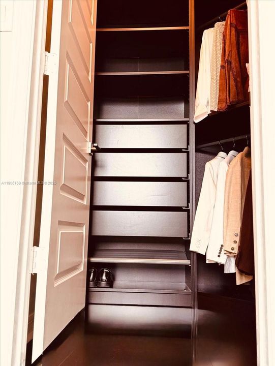 На продажу: $1,239,000 (5 спален, 4 ванн, 2702 Квадратных фут)