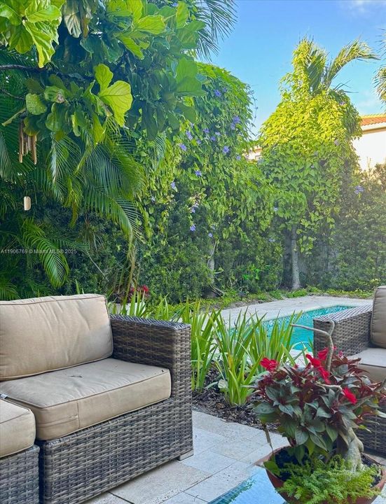 На продажу: $1,239,000 (5 спален, 4 ванн, 2702 Квадратных фут)