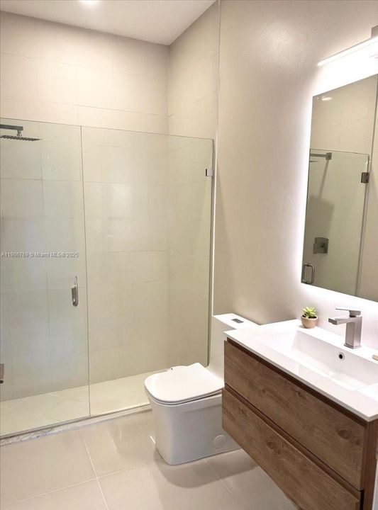 На продажу: $1,239,000 (5 спален, 4 ванн, 2702 Квадратных фут)