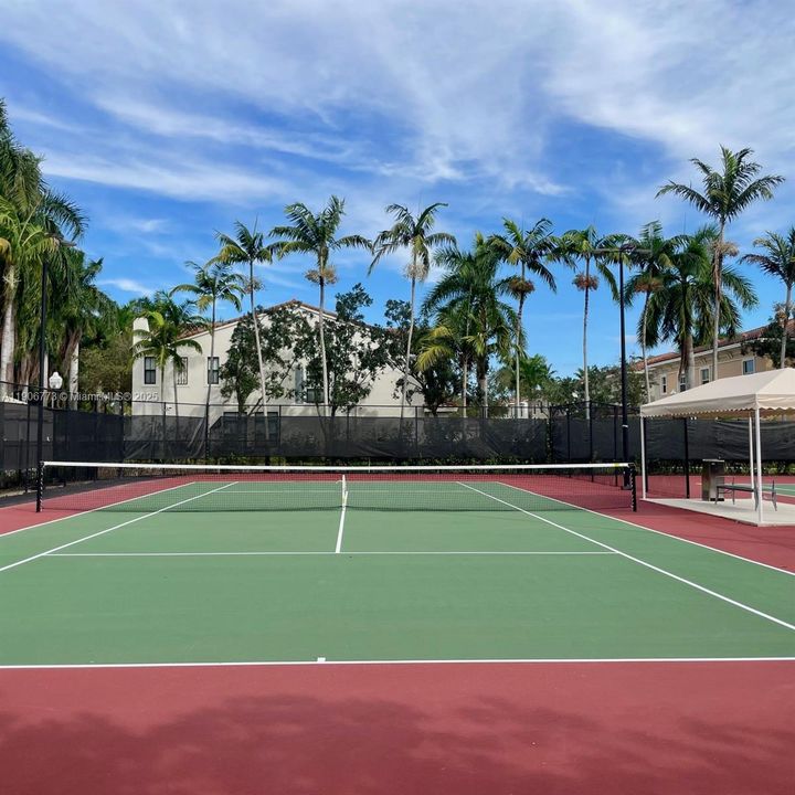 For Sale: $595,000 (3 beds, 2 baths, 1865 Square Feet)