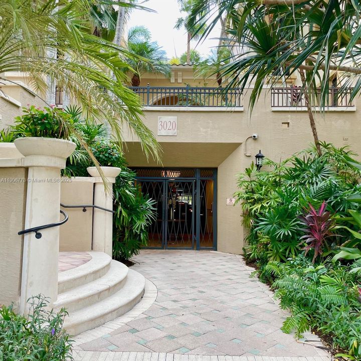 For Sale: $595,000 (3 beds, 2 baths, 1865 Square Feet)