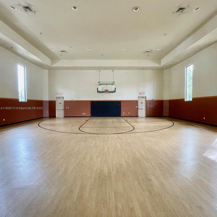 For Sale: $595,000 (3 beds, 2 baths, 1865 Square Feet)