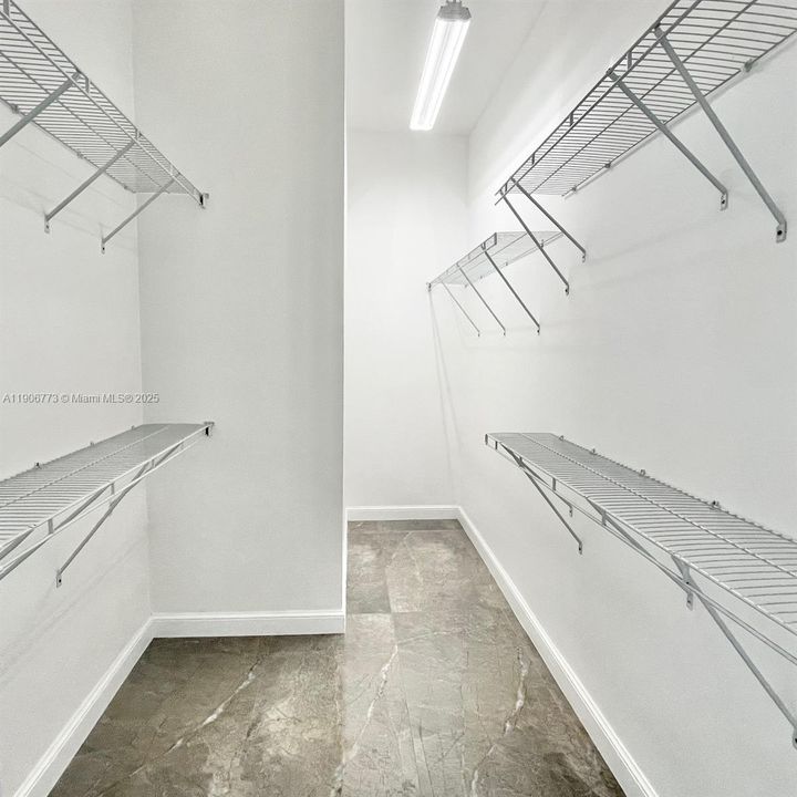 For Sale: $595,000 (3 beds, 2 baths, 1865 Square Feet)