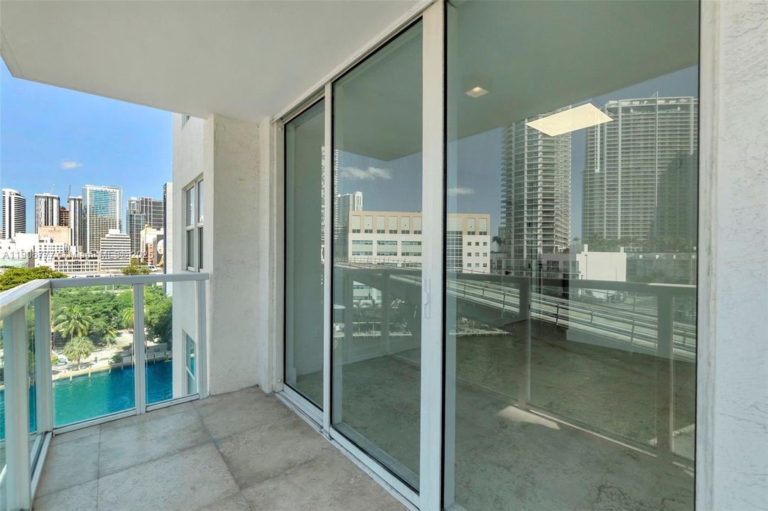 Active With Contract: $549,000 (2 beds, 2 baths, 1117 Square Feet)