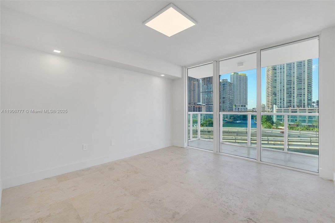 Active With Contract: $549,000 (2 beds, 2 baths, 1117 Square Feet)