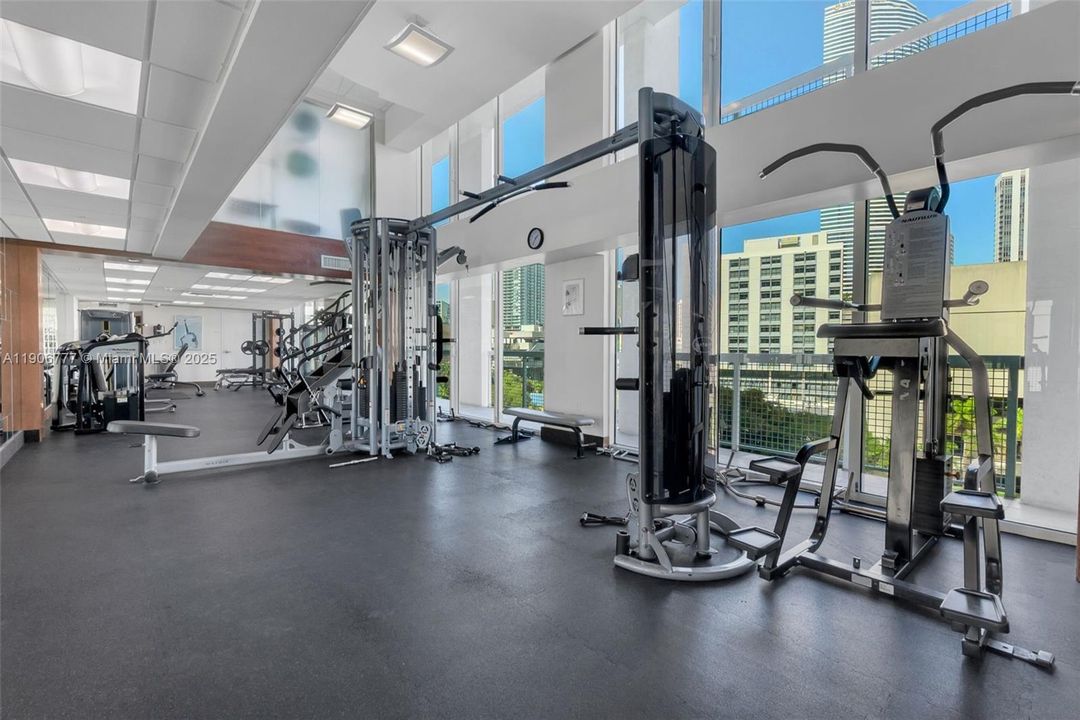 Active With Contract: $549,000 (2 beds, 2 baths, 1117 Square Feet)