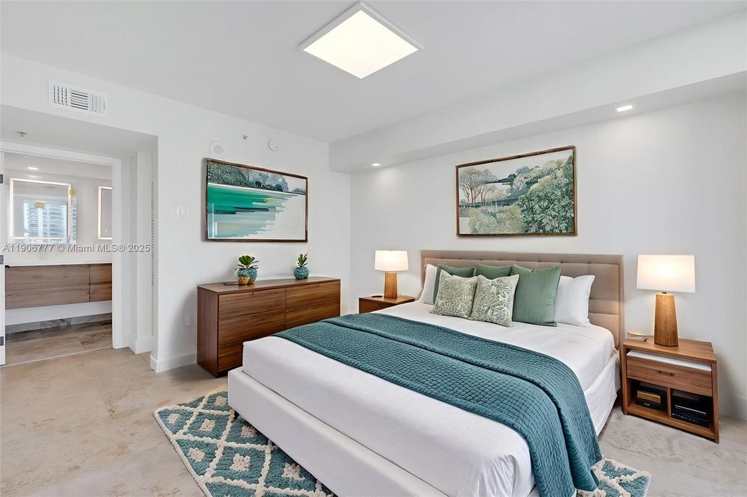 Active With Contract: $549,000 (2 beds, 2 baths, 1117 Square Feet)