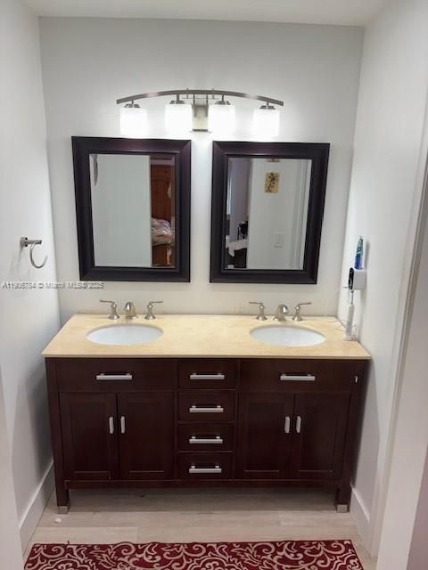 Active With Contract: $2,850 (2 beds, 2 baths, 1068 Square Feet)