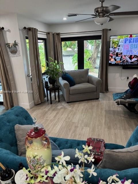 Active With Contract: $2,850 (2 beds, 2 baths, 1068 Square Feet)