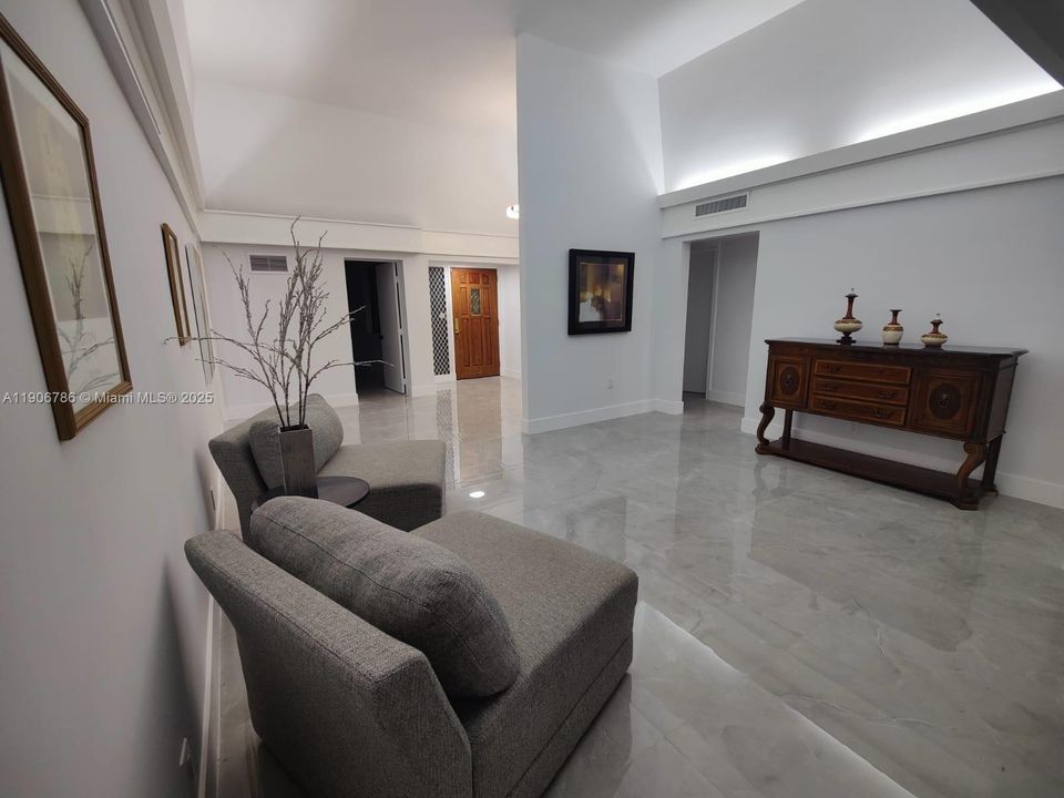 For Rent: $4,600 (3 beds, 3 baths, 2787 Square Feet)