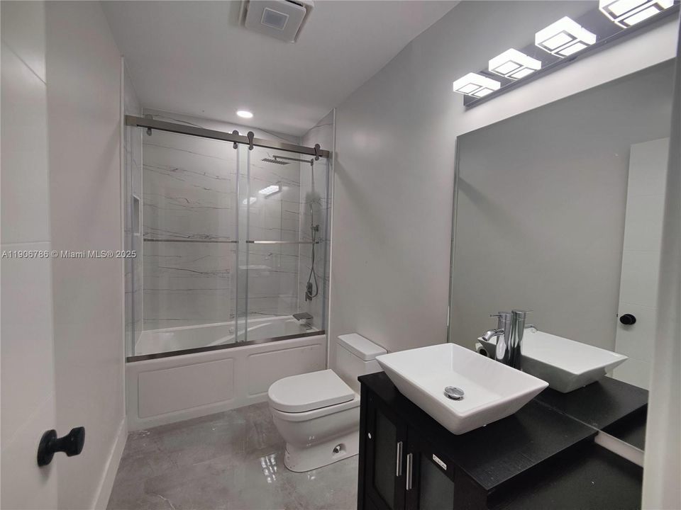 For Rent: $4,600 (3 beds, 3 baths, 2787 Square Feet)