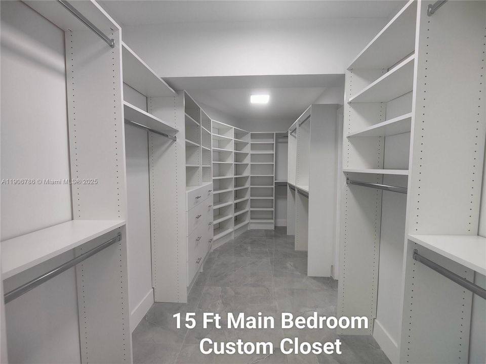15 Ft Master Closet