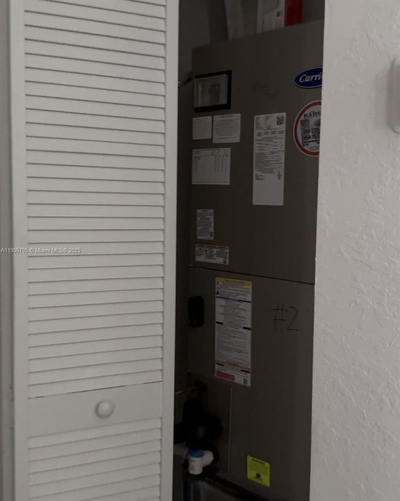 En Venta: $780,000 (4 camas, 3 baños, 2953 Pies cuadrados)