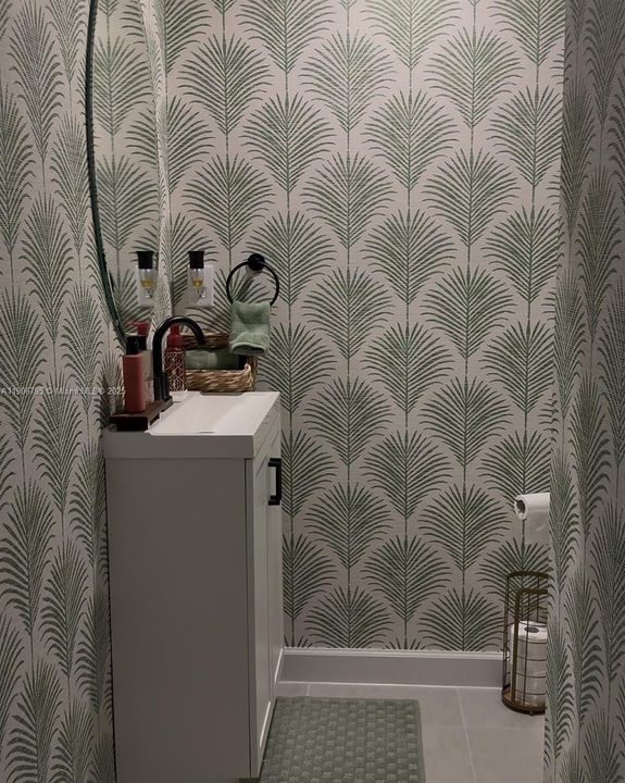 En Venta: $780,000 (4 camas, 3 baños, 2953 Pies cuadrados)