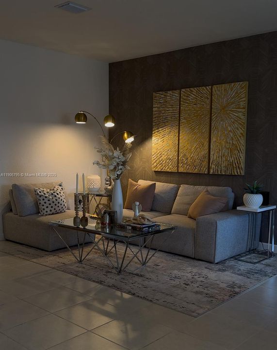 En Venta: $780,000 (4 camas, 3 baños, 2953 Pies cuadrados)