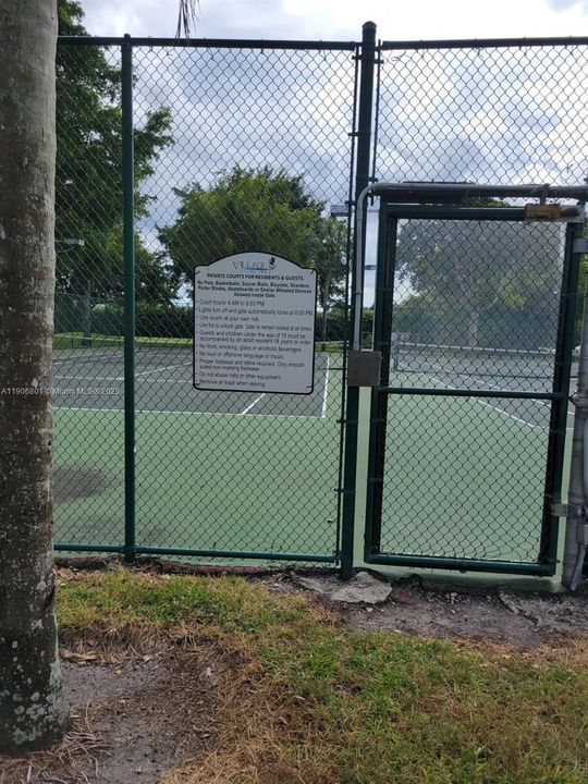 На продажу: $435,000 (3 спален, 2 ванн, 1654 Квадратных фут)