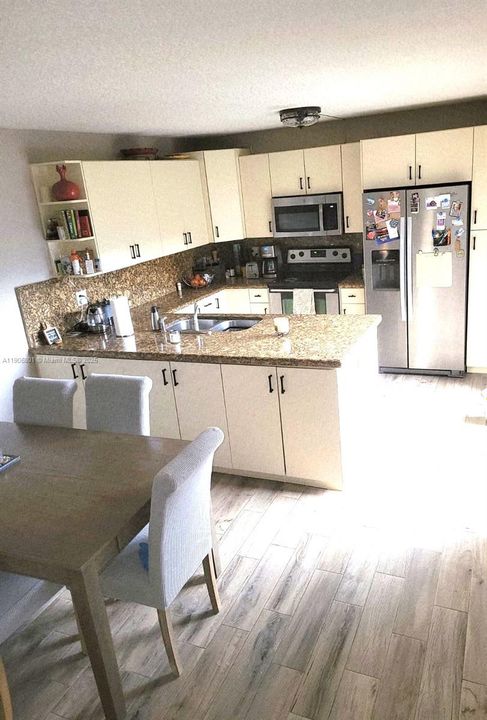 На продажу: $435,000 (3 спален, 2 ванн, 1654 Квадратных фут)