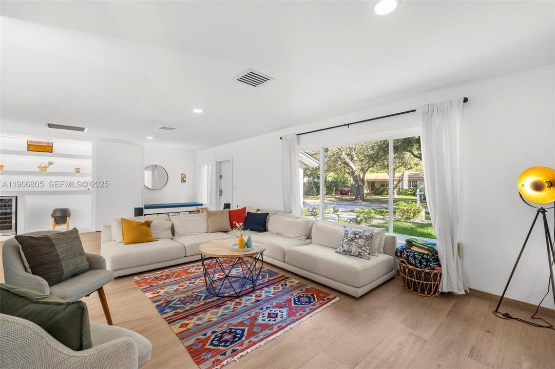 En Venta: $1,975,000 (3 camas, 3 baños, 2288 Pies cuadrados)