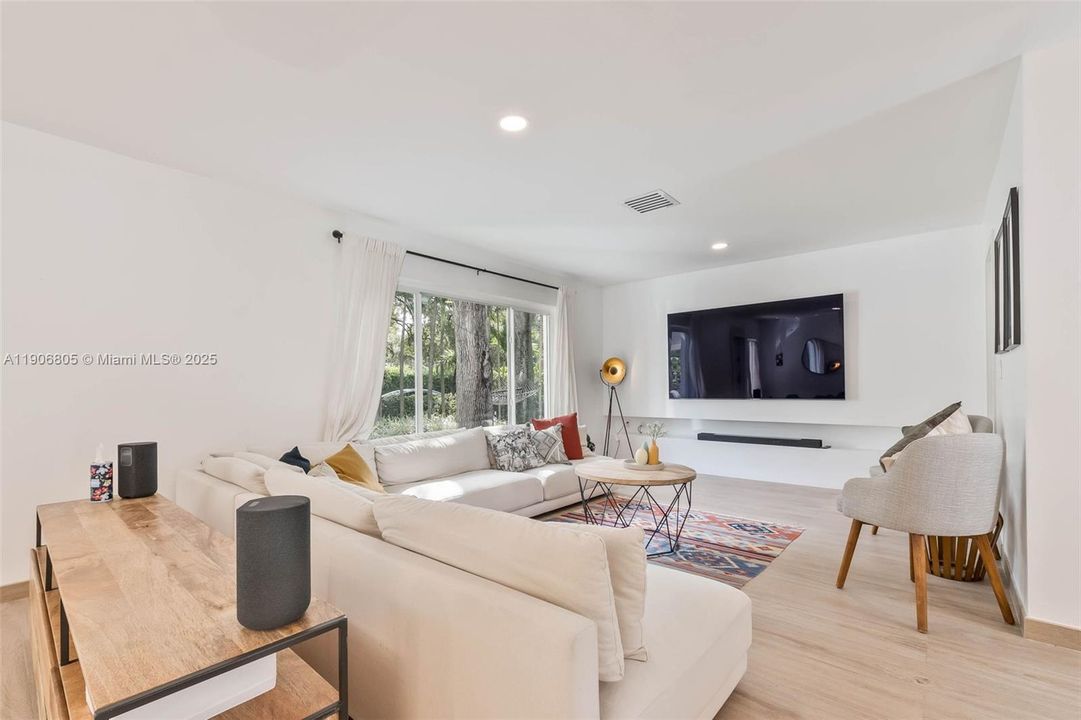 En Venta: $1,975,000 (3 camas, 3 baños, 2288 Pies cuadrados)