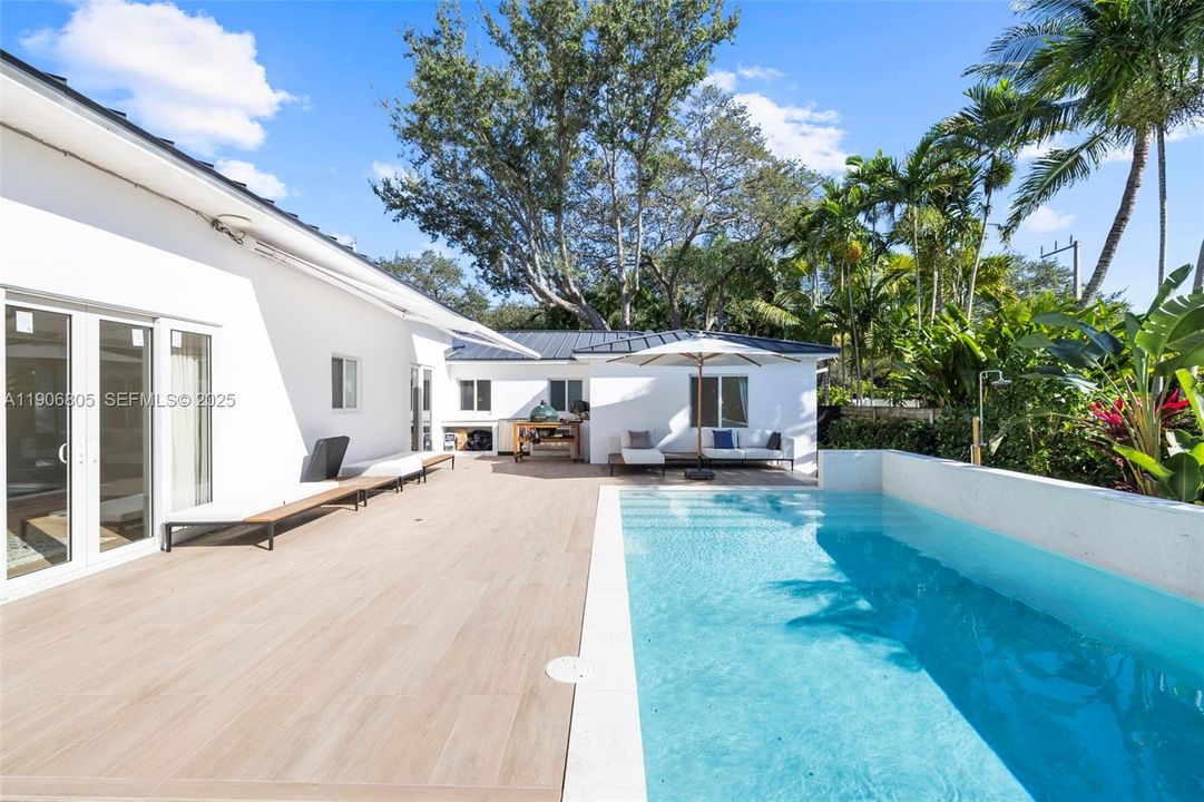 待售: $1,975,000 (3 贝兹, 3 浴室, 2288 平方英尺)