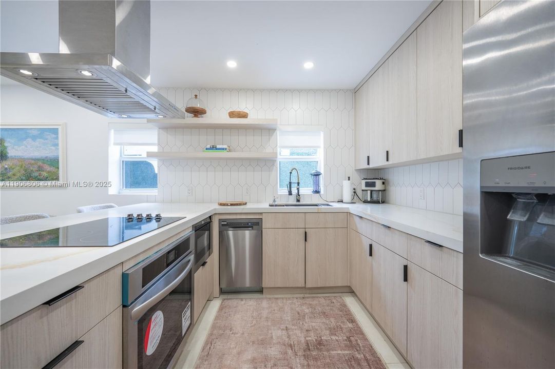 For Sale: $949,000 (3 beds, 3 baths, 0 Square Feet)