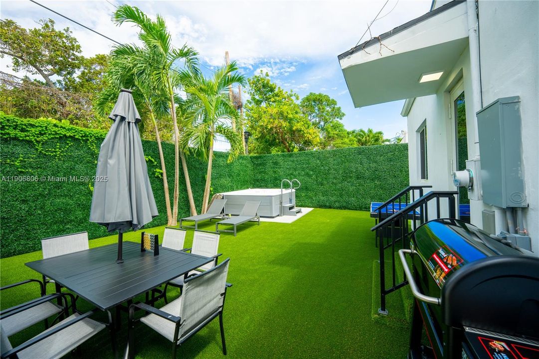 For Sale: $949,000 (3 beds, 3 baths, 0 Square Feet)
