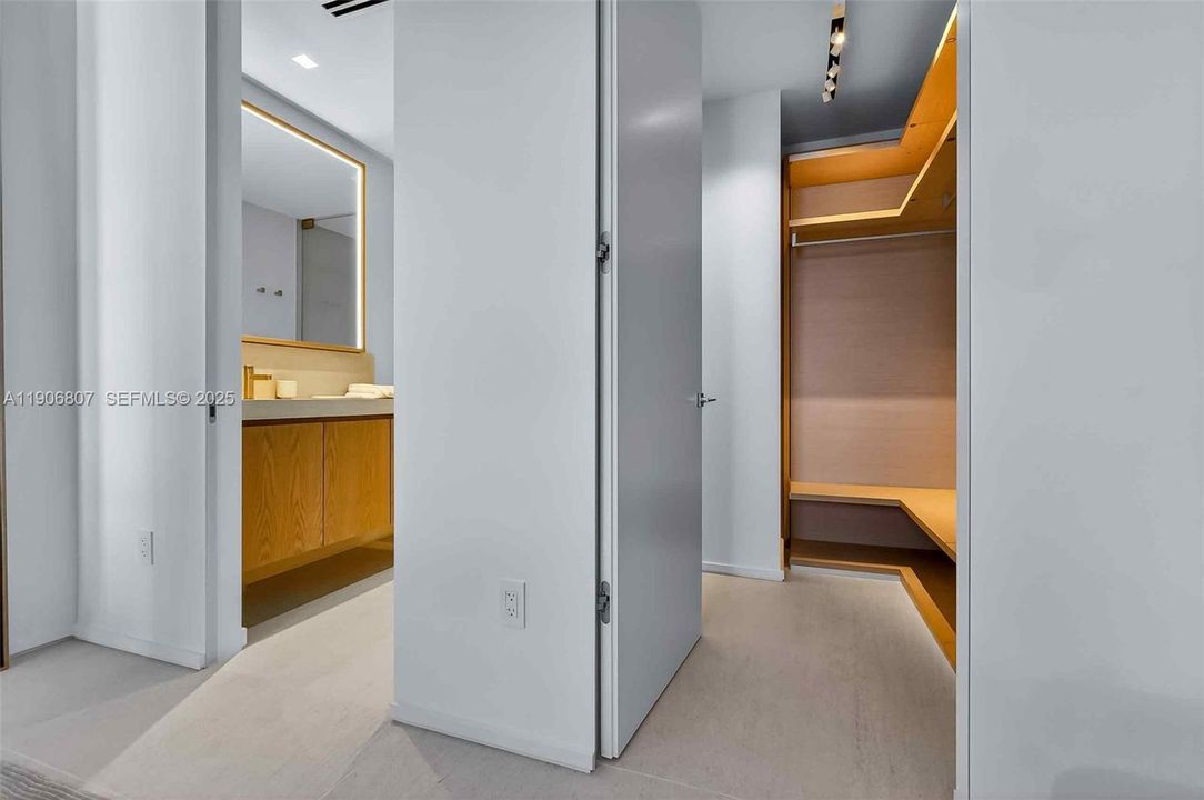 En Venta: $6,999,999 (3 camas, 3 baños, 2959 Pies cuadrados)