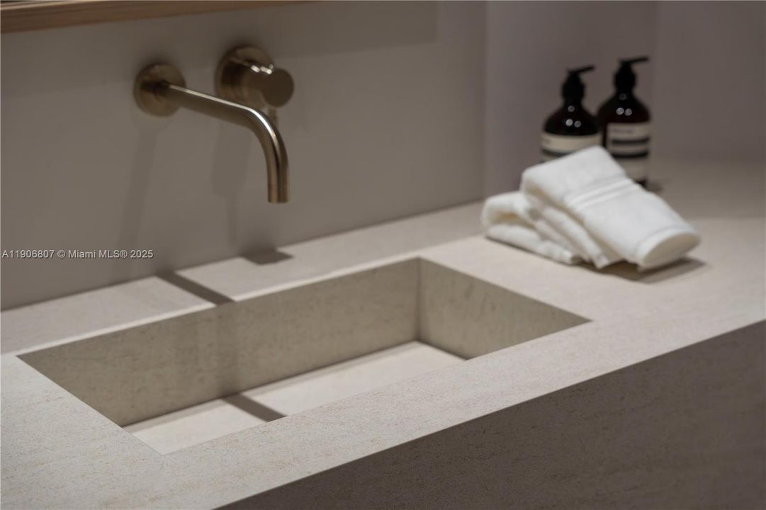 En Venta: $6,999,999 (3 camas, 3 baños, 2959 Pies cuadrados)