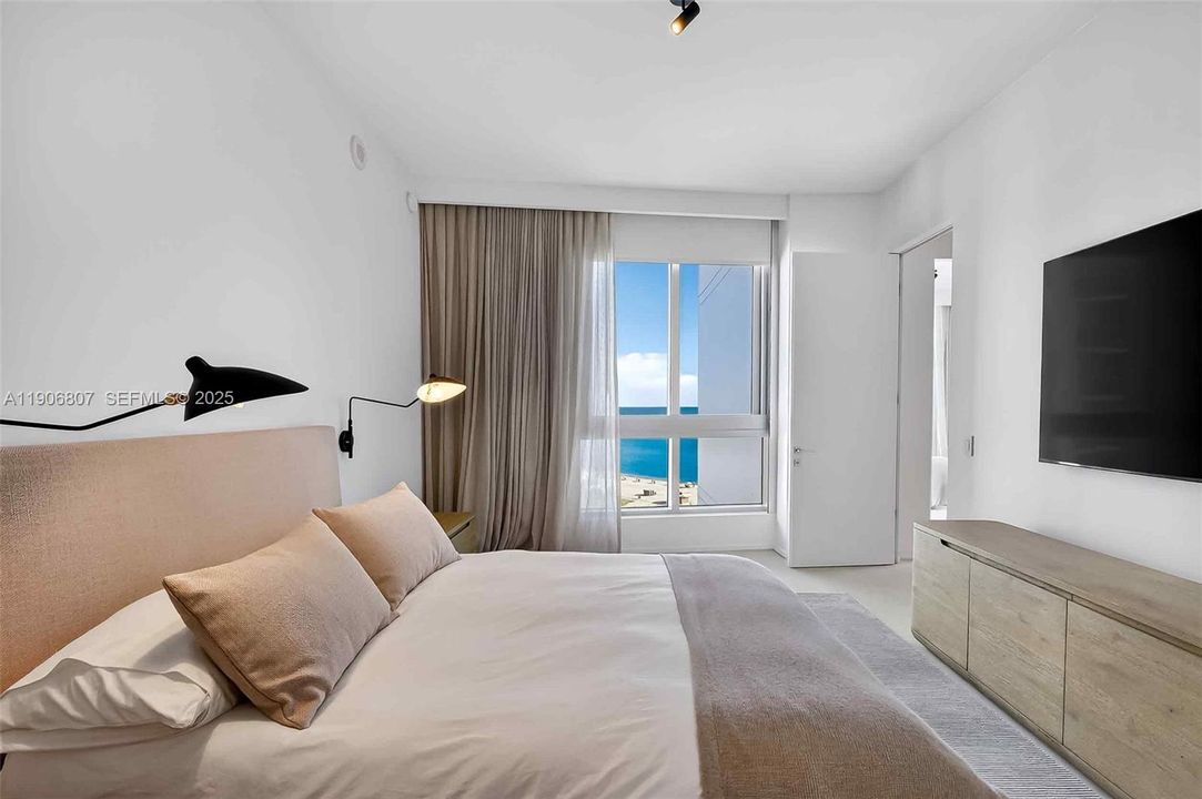 En Venta: $6,999,999 (3 camas, 3 baños, 2959 Pies cuadrados)