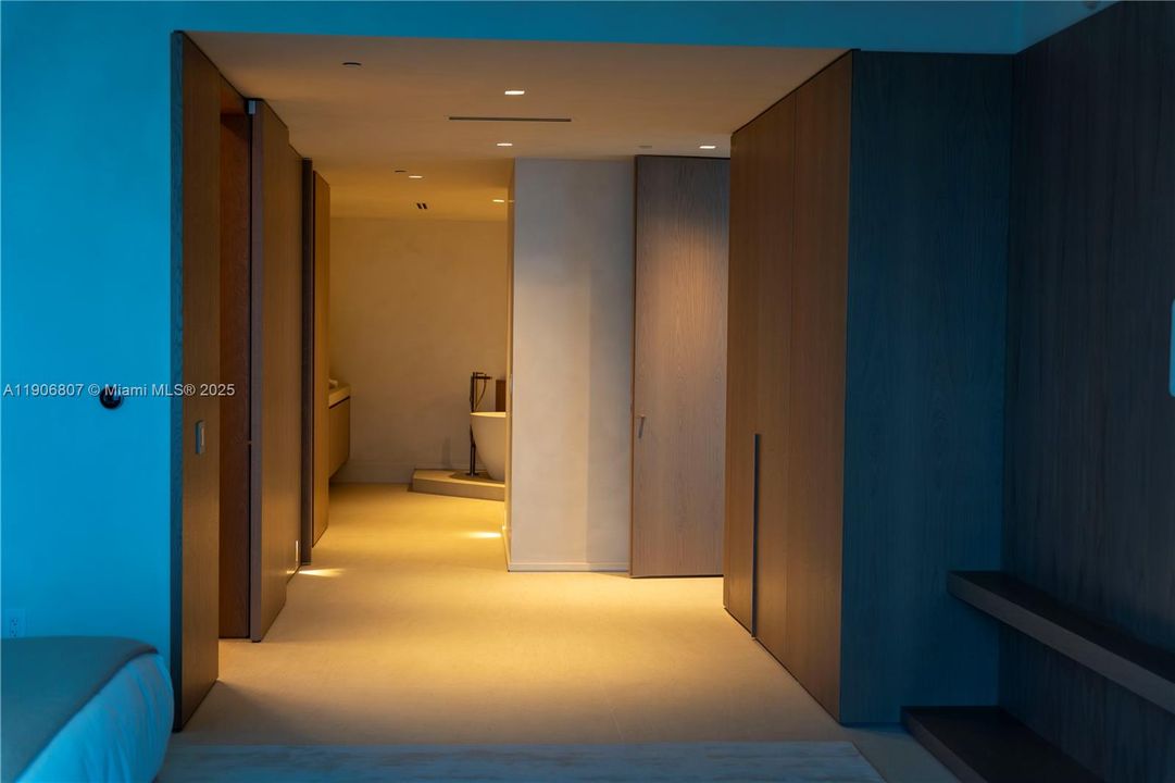 En Venta: $6,999,999 (3 camas, 3 baños, 2959 Pies cuadrados)