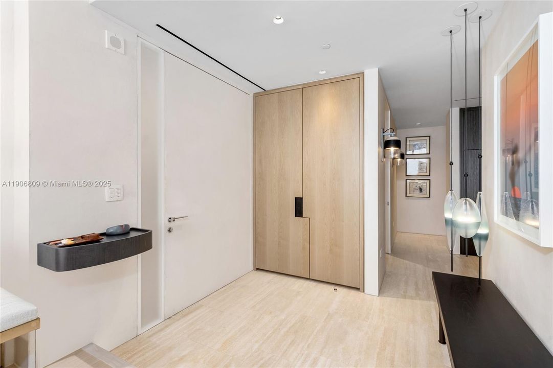 For Sale: $24,995,000 (4 beds, 5 baths, 4305 Square Feet)