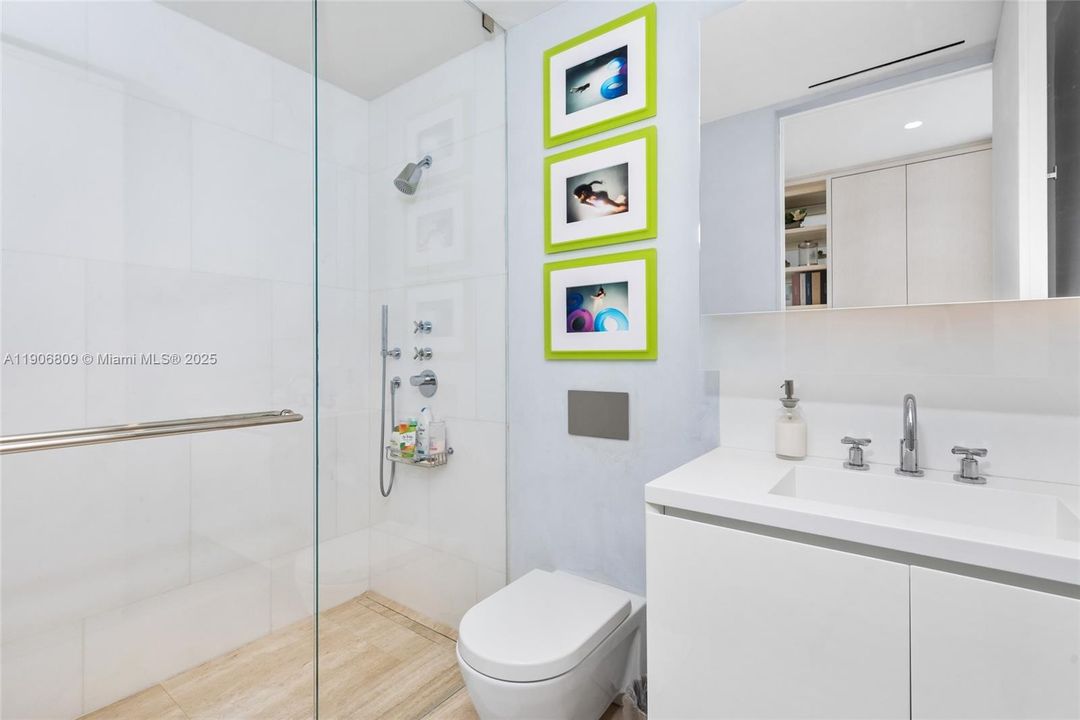 For Sale: $24,995,000 (4 beds, 5 baths, 4305 Square Feet)