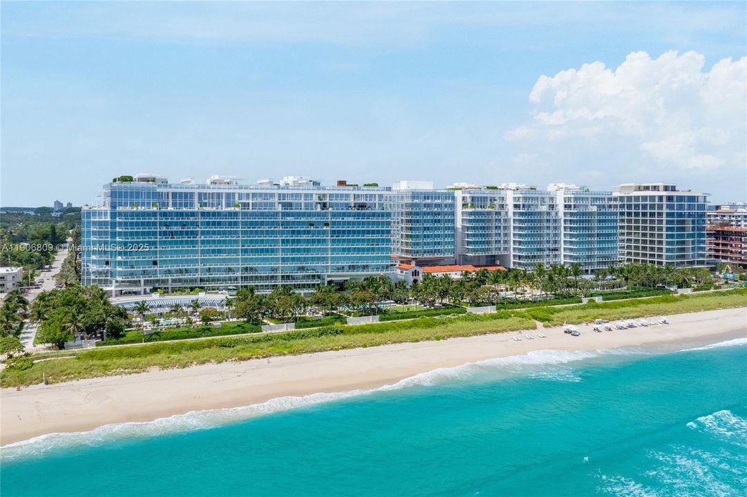 For Sale: $24,995,000 (4 beds, 5 baths, 4305 Square Feet)