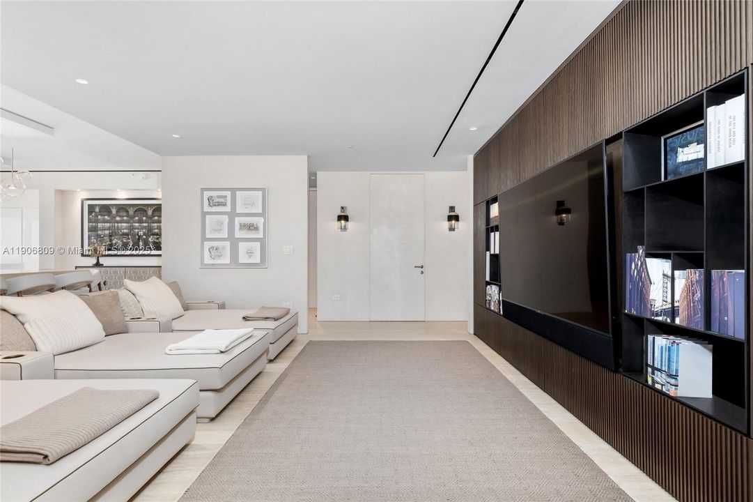 For Sale: $24,995,000 (4 beds, 5 baths, 4305 Square Feet)