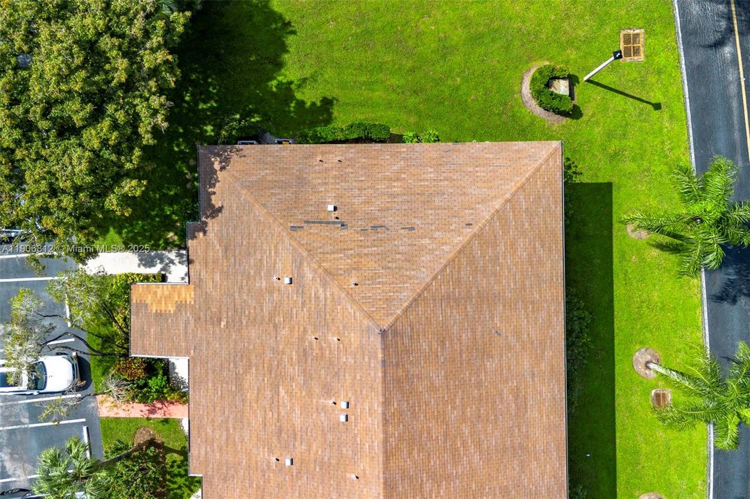 For Sale: $120,000 (2 beds, 2 baths, 1198 Square Feet)