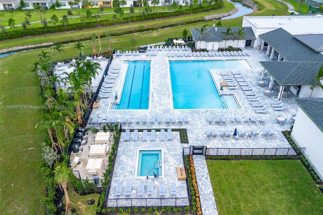 For Sale: $120,000 (2 beds, 2 baths, 1198 Square Feet)