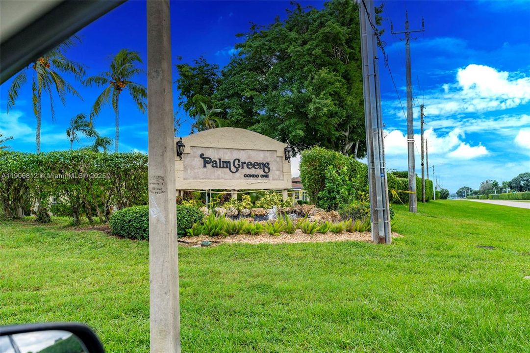 For Sale: $120,000 (2 beds, 2 baths, 1198 Square Feet)